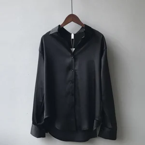 Chemisier en satin Olympe noir