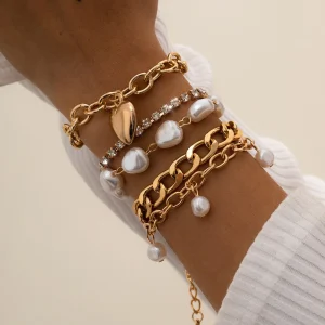 Bracelets bohèmes en chaîne et perles