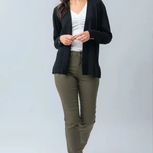 Le jeans droit coloré sculptant