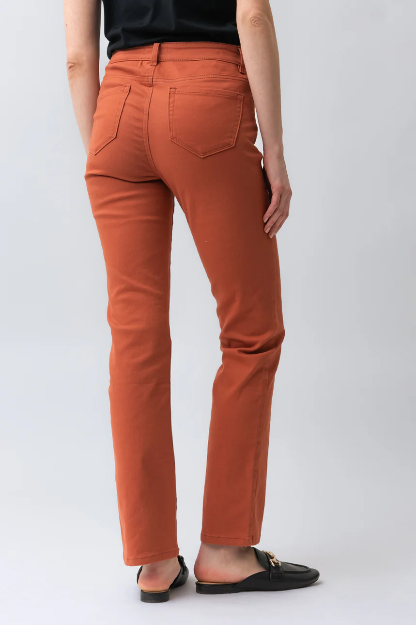 Le jeans droit sculptant de couleur – Image 4