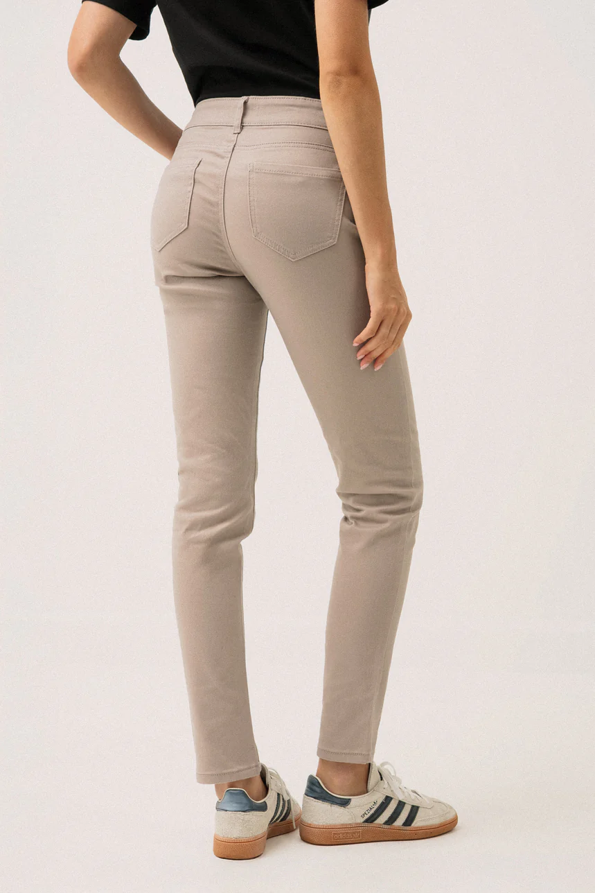 Le jeans étroit coloré sculptant – Image 7