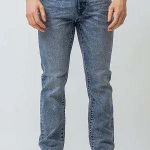 Le jeans droit délavé | Modèle Baru