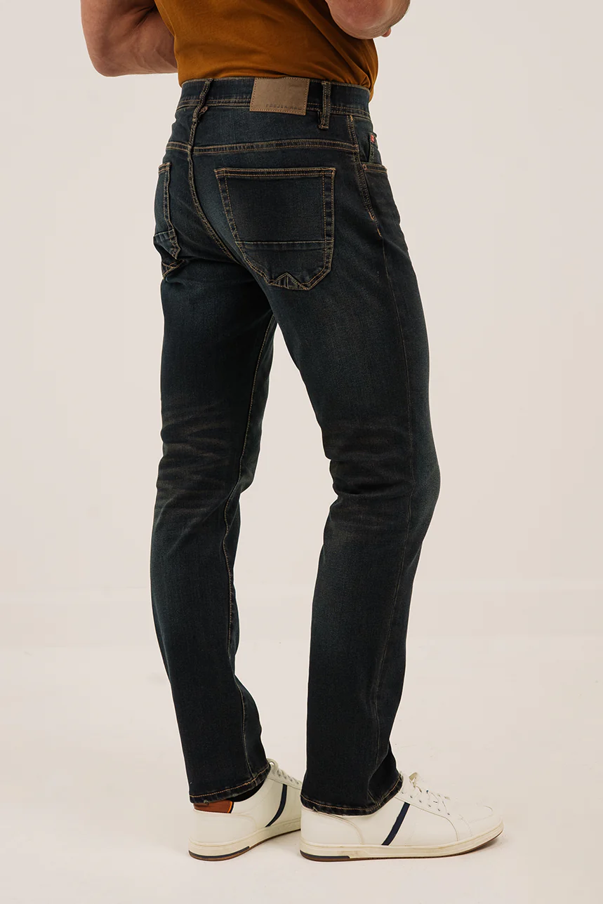 Le jeans très foncé droit Baru – Image 3