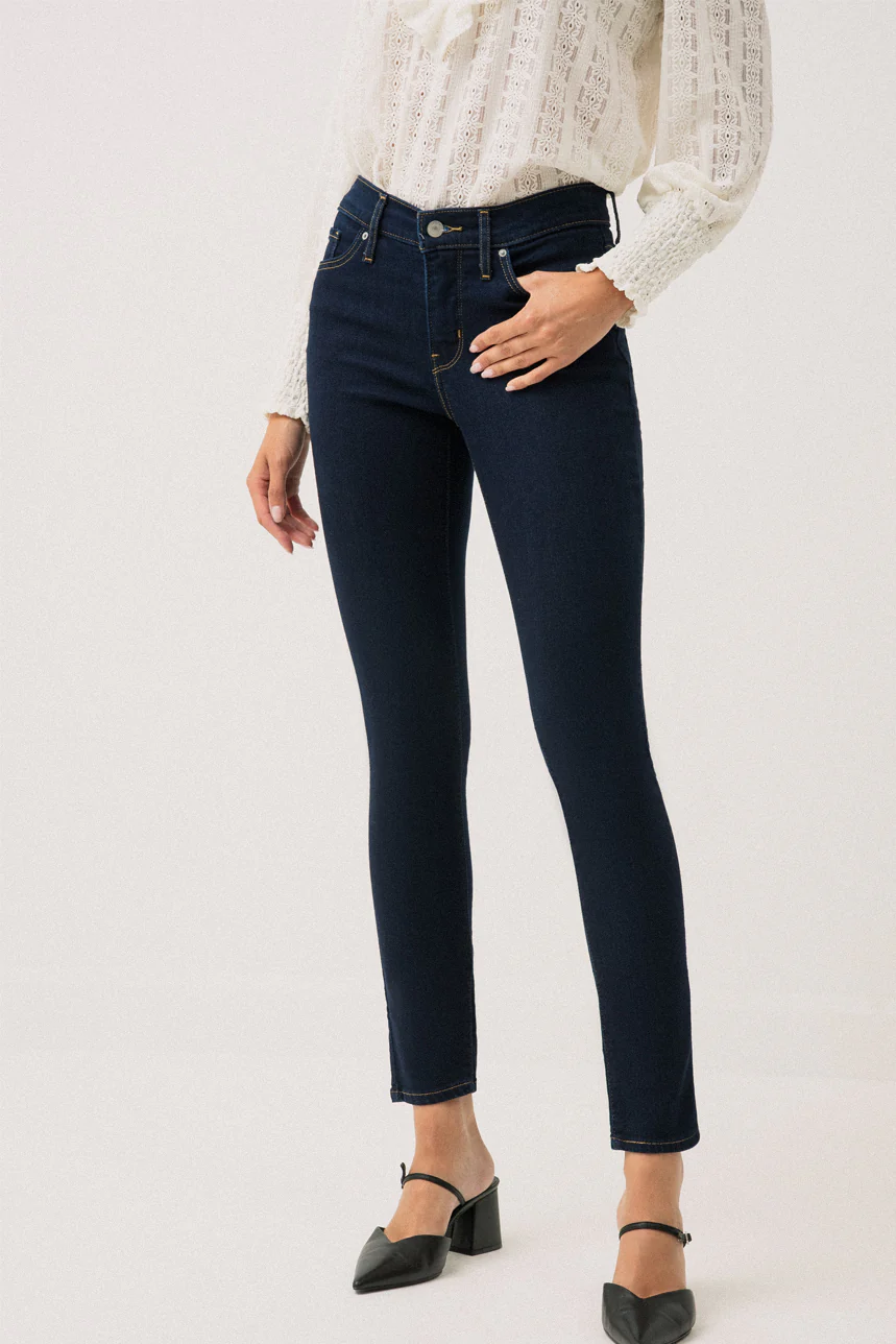 Le jeans étroit foncé Levi’s | Modèle 311 Filiforme moulant – Image 2