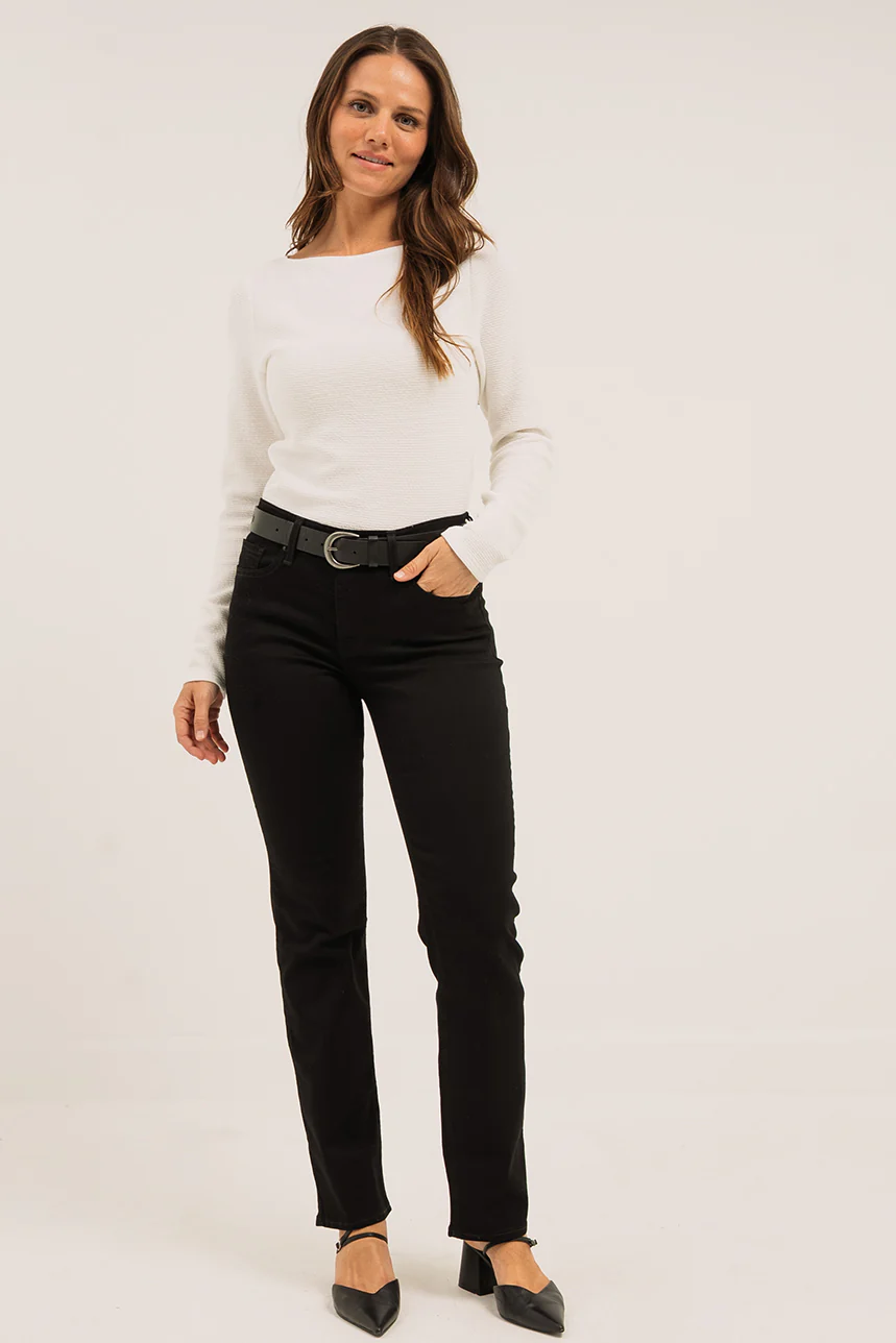 Le jeans droit noir Levi’s | Modèle 314 – Image 4