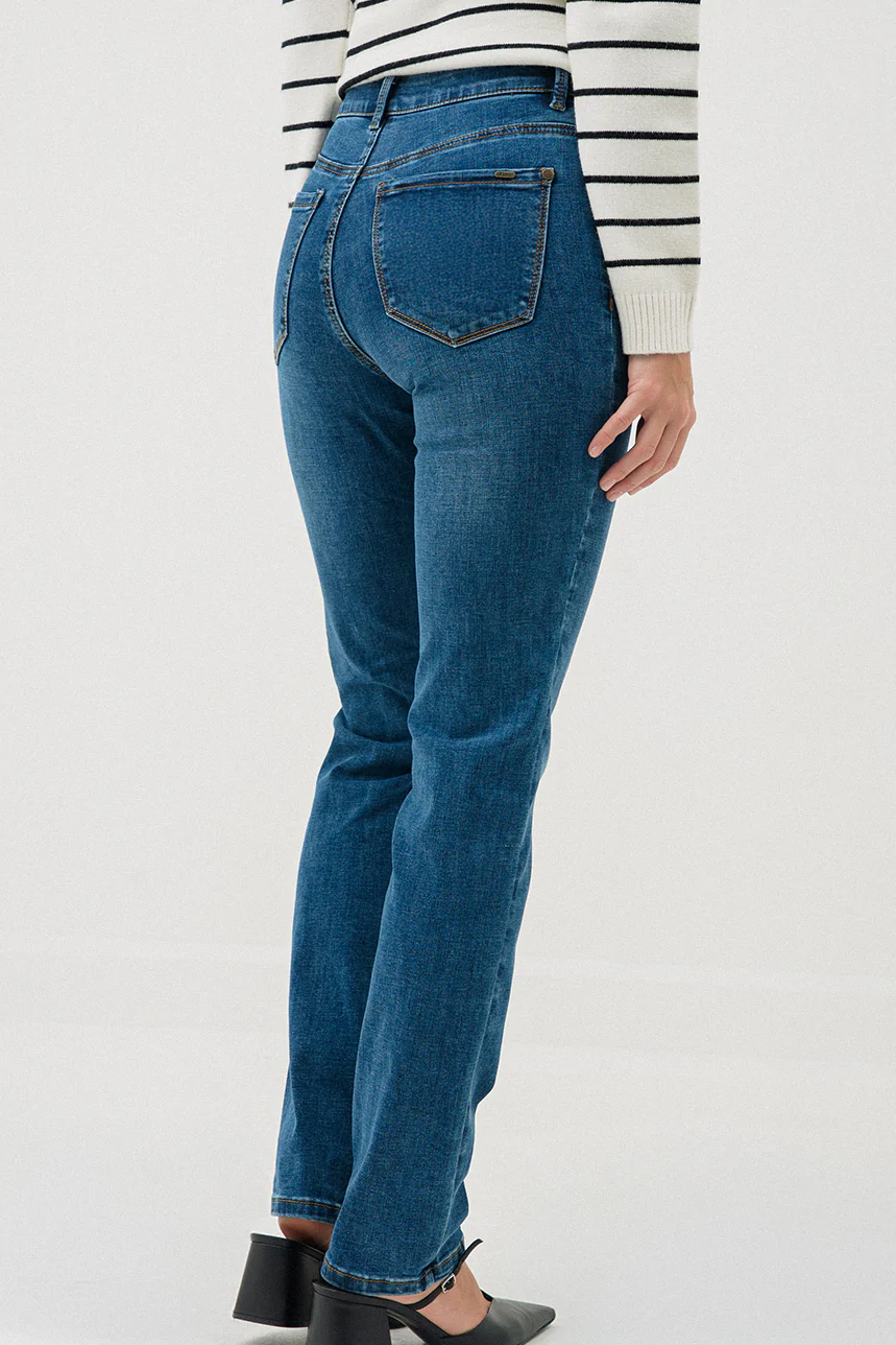 Le jeans droit classique | Modèle New GIGI – Image 2