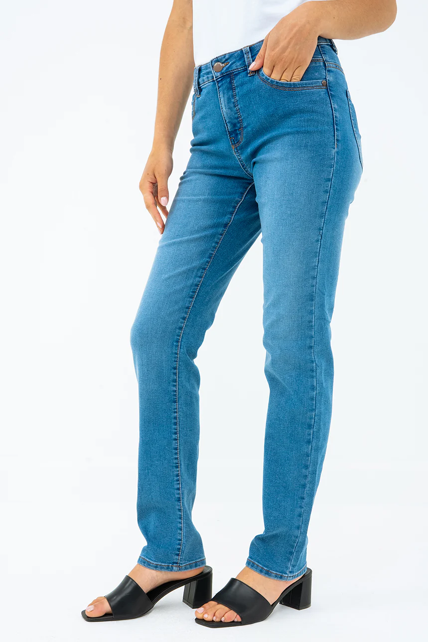 Le jeans droit amincissant | Modèle New Gigi – Image 2