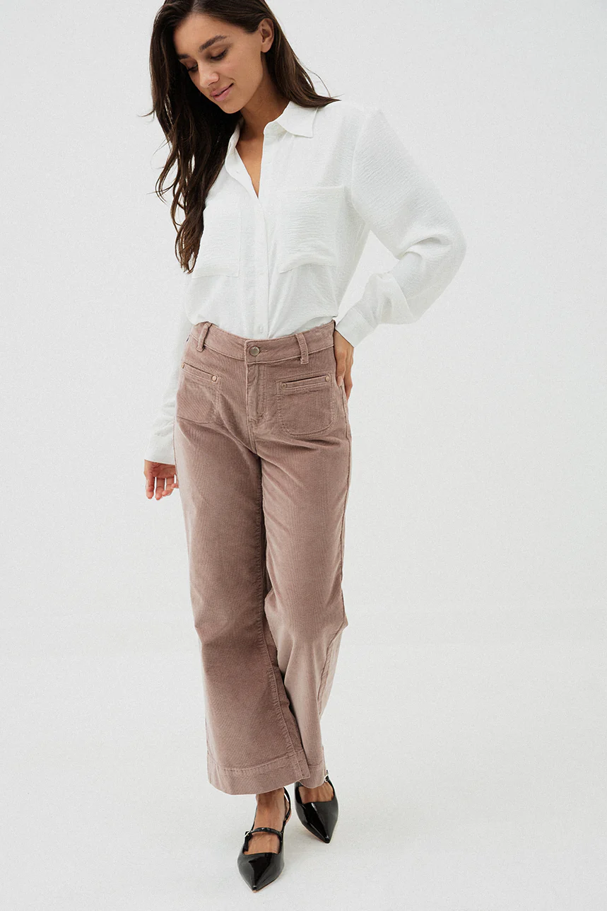 Le pantalon en velours côtelé Lois | Modèle Robie – Image 9